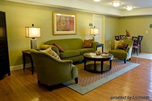 Intown Suites Extended Stay Tuscaloosa, Al Interior photo